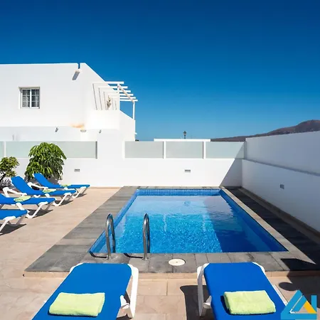 Willa 233 - Geny By Now Ltd